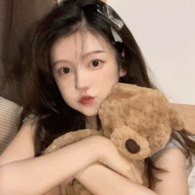 酷爱电影的庞波小姐